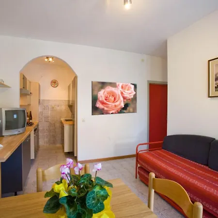 Relax In Our Flat With Garden By The Rosolina Mare